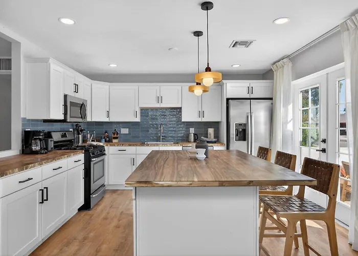 Stylish 6br Pool Sleeps 12 Near Old Town Holiday home Scottsdale