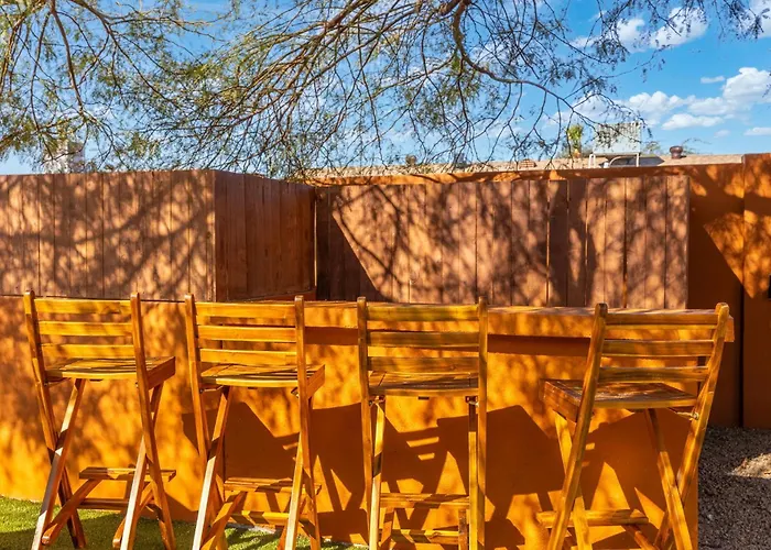 Stylish 6br Pool Sleeps 12 Near Old Town Scottsdale